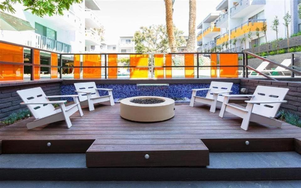 Hollywood Studio With Pool And Balcony Appartement Los Angeles Buitenkant foto